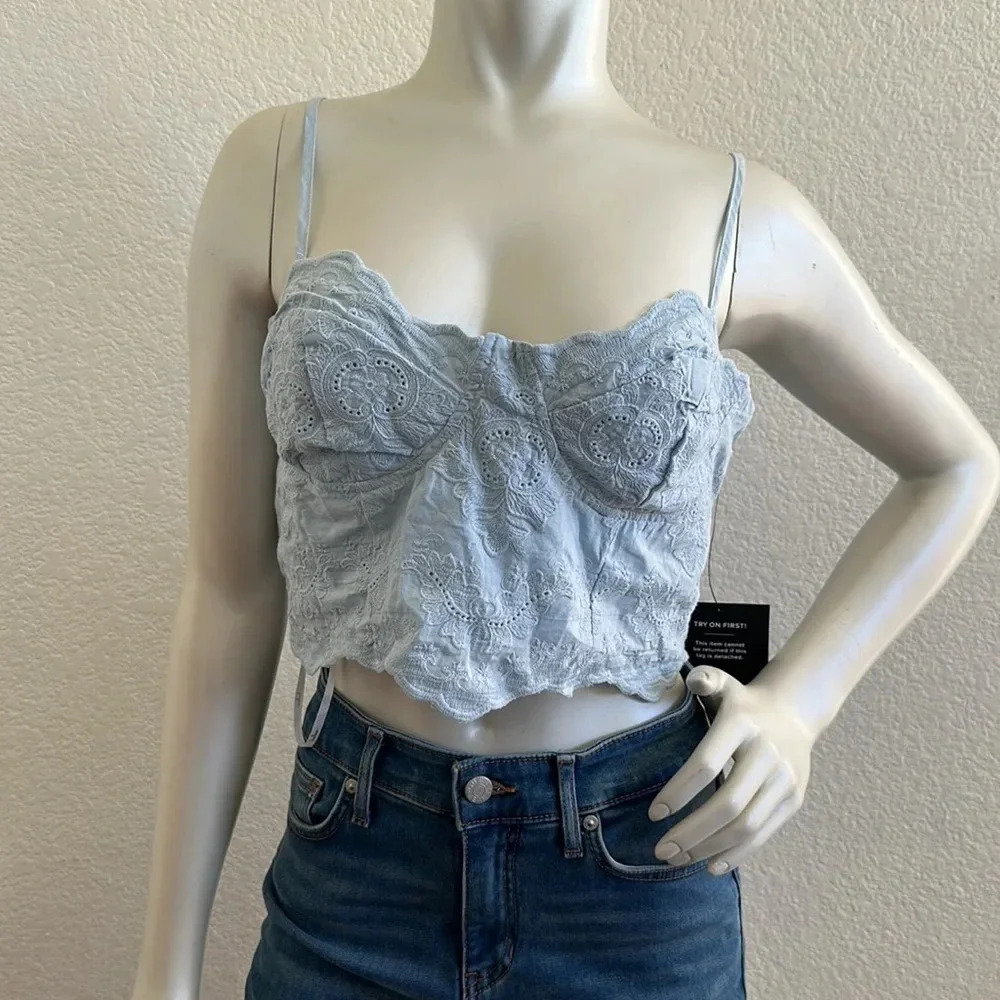 NWT Lulu’s Lt blue Lace corset top Size XL